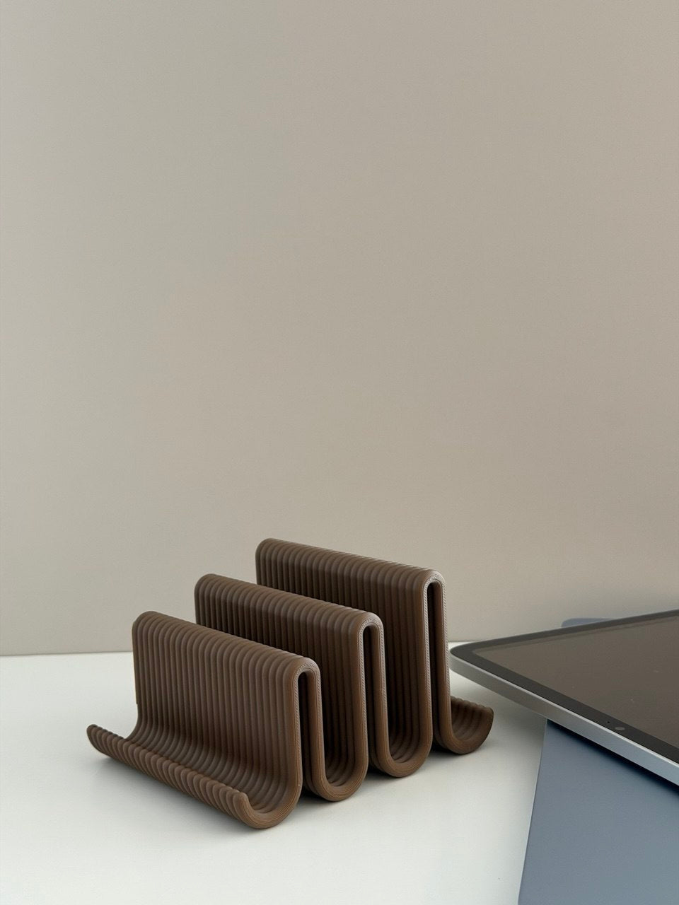 Wave Desk Organizer – Tablet, Book & Document Holder Stand