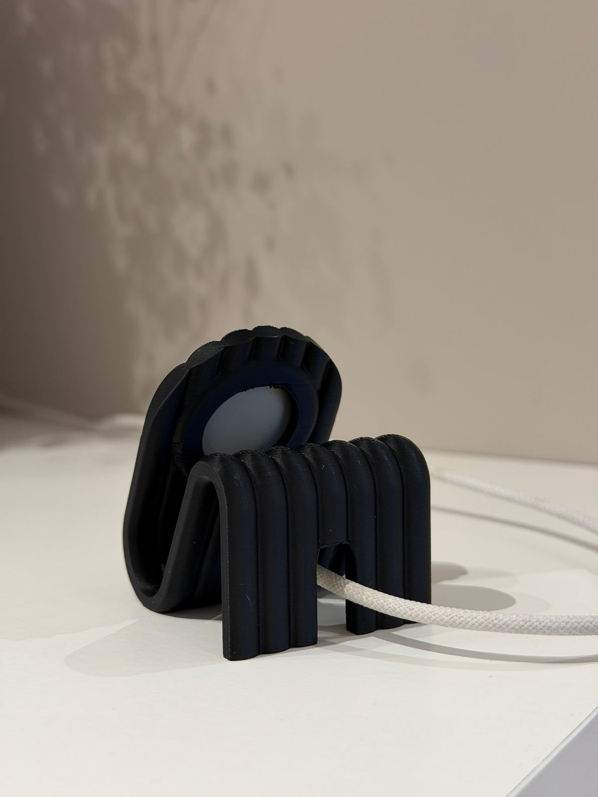 Apple Watch Charging Stand – Sleek Black Bedside Dock